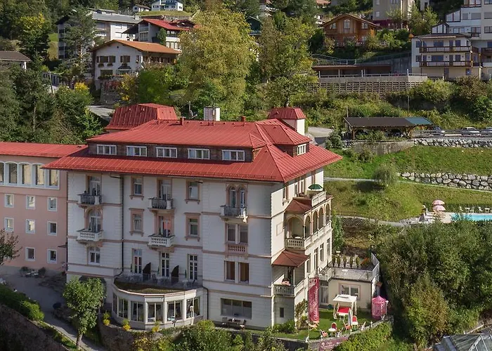 Excelsior & Kurhaus מלון 3*